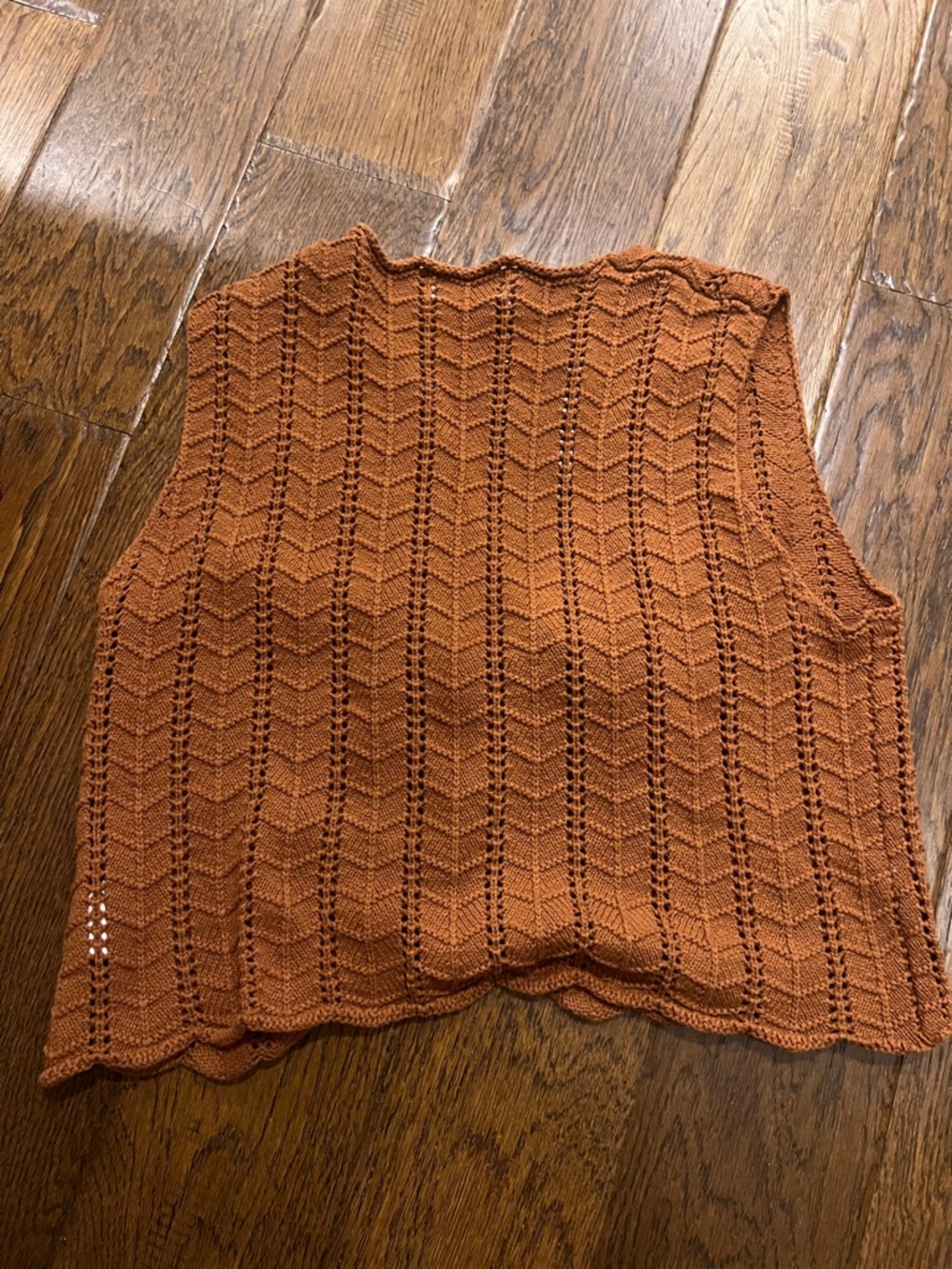 Becool Crochet Vest - Picture 3 of 4